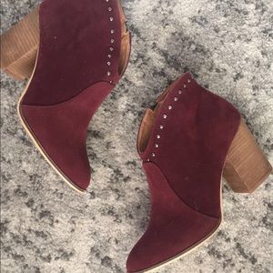 Boutique Beast burgundy booties size 9